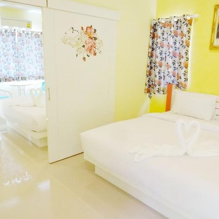 Holland Resort Phuket Rom bilde