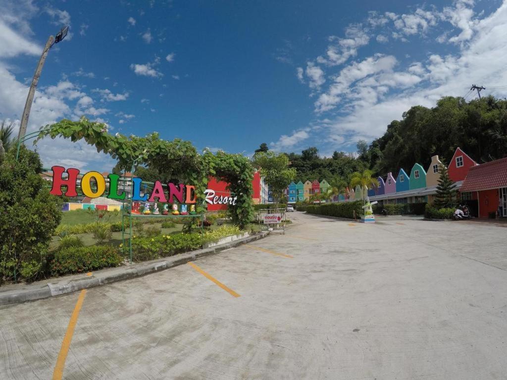 Holland Resort Phuket Eksteriør bilde